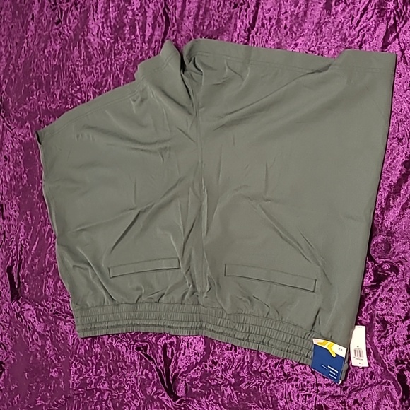 Old Navy High-Waisted StretchTech 4-Inch Inseam Shorts Size 4X NWT - Picture 5 of 6